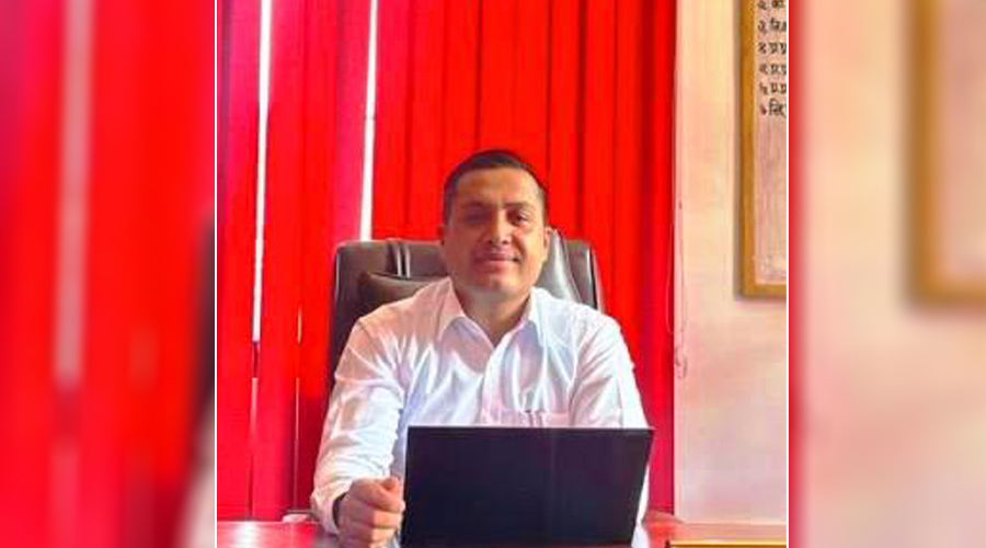 मतदान केन्द्रमा खटाइएका अधिकृत जिम्मेवारीमुक्त, निष्पक्ष नदेखिएको आरोप