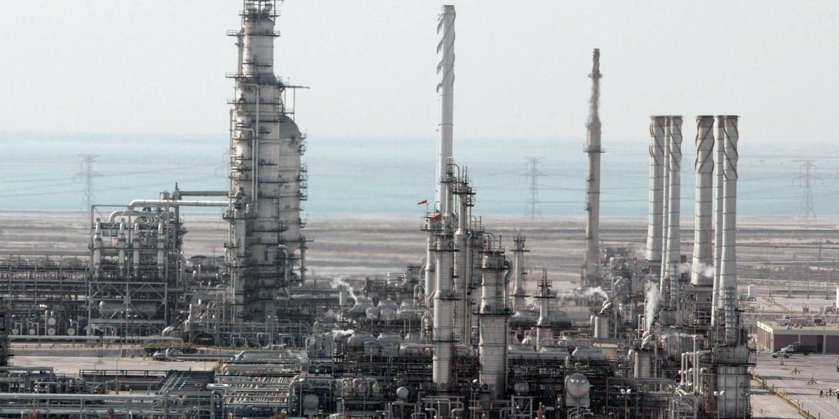 पश्चिम एसिया द्वन्द्वको असर : तेल-ग्यासको मूल्य उकालो, विश्व सेयर बजार ओरालो