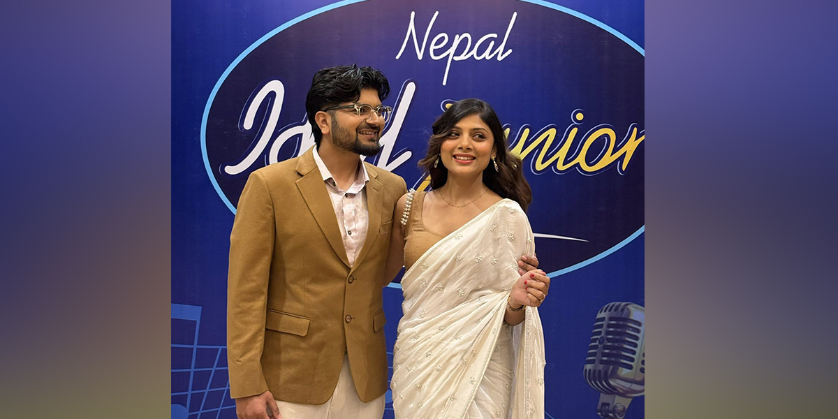 ‘नेपाल आइडल जुनियर’ मा अस्मिता र महेश : पत्नि निर्णायक, पति कार्यक्रम प्रस्तोता