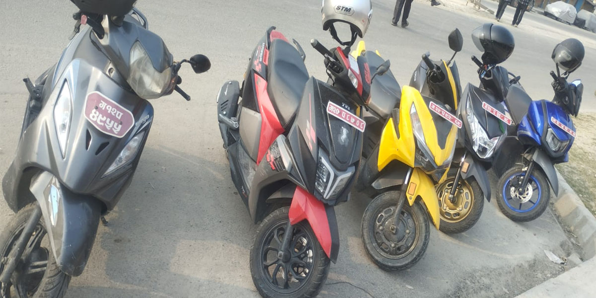 पोखरामा बिनापासका ११३ सवारीसाधन नियन्त्रणमा