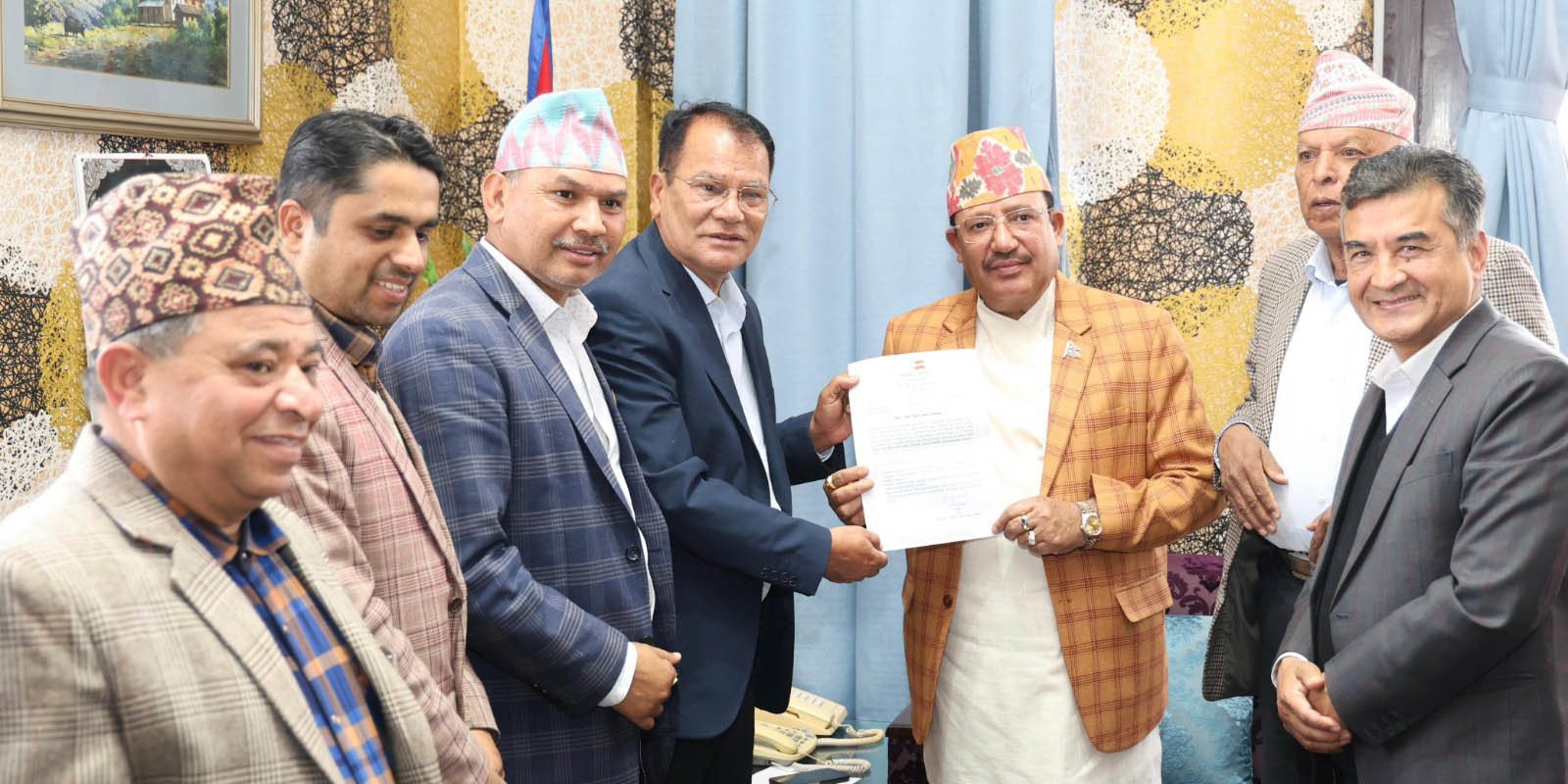 आचारसंहिता उल्लंघन भएको भन्दै निर्वाचन आयोग पुग्यो कांग्रेस