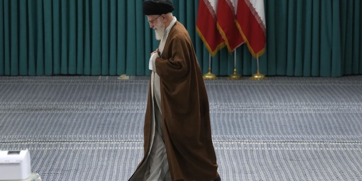 एक शासकको अन्त्यले विश्व राजनीति तरंगित, अब नेतृत्वमा को?