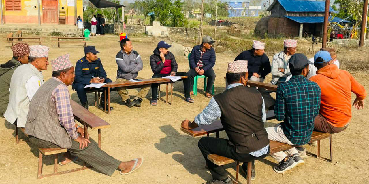 कर्णालीका सबै मतदानस्थलमा पुगे कर्मचारीहरू