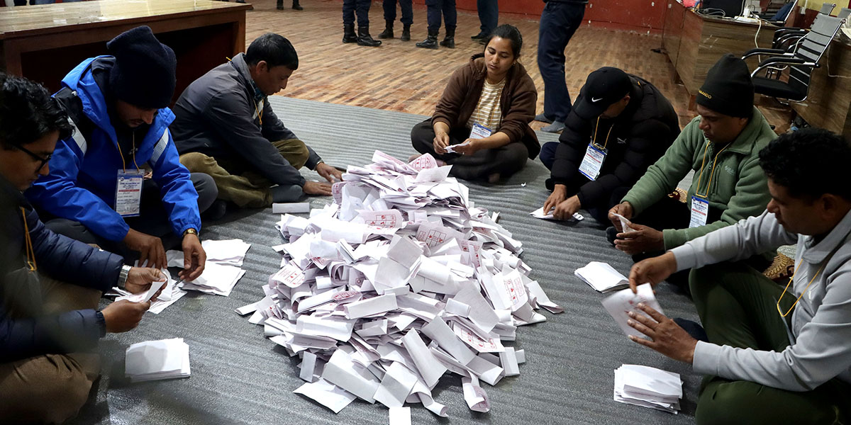 तारजाली र सुरक्षाबीच मतगणना जारी (तस्बिरहरू)