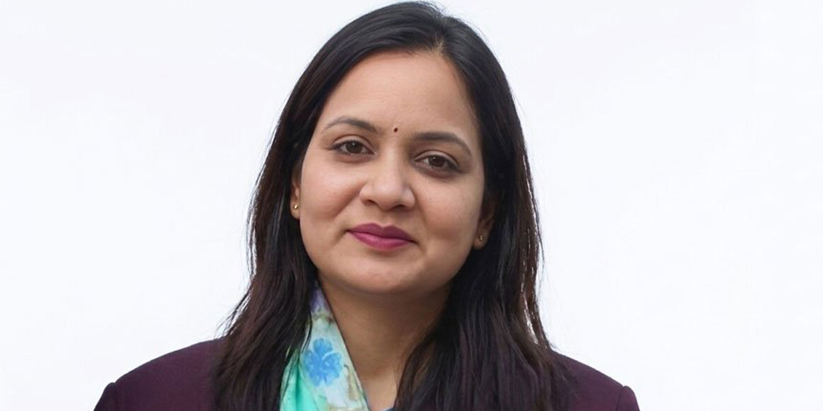 स्वास्थ्य बिमाका विषयमा स्वास्थ्यमन्त्रीले गरिन् छलफल