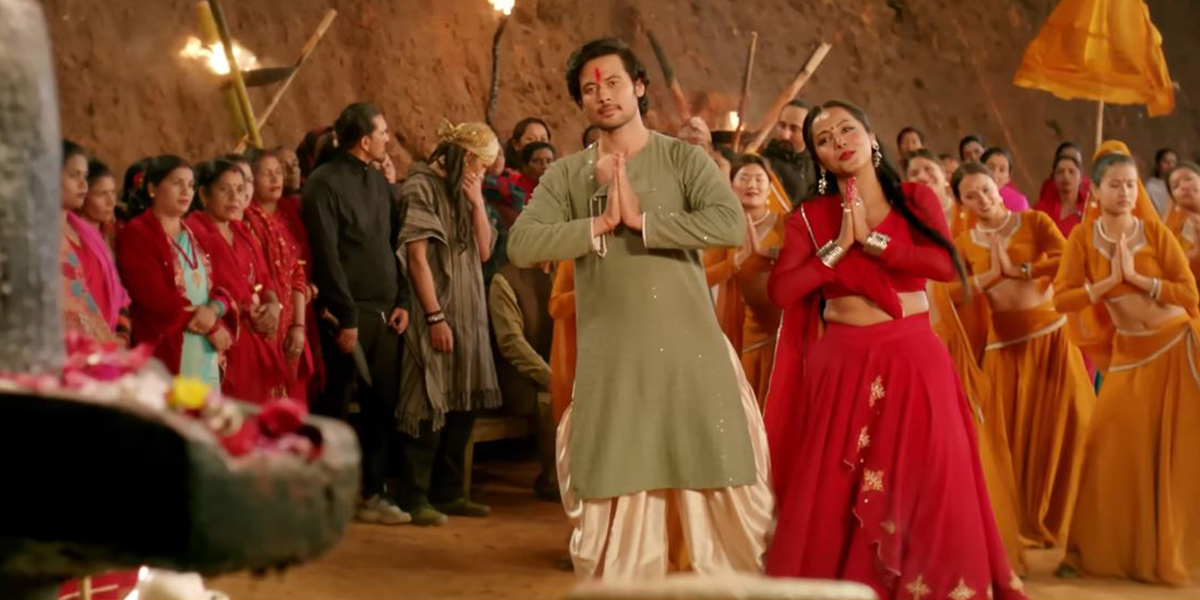 ‘पहाड’ को गीत ‘ॐ नम शिवाय’ मा पञ्चमी र अरुणको नृत्य