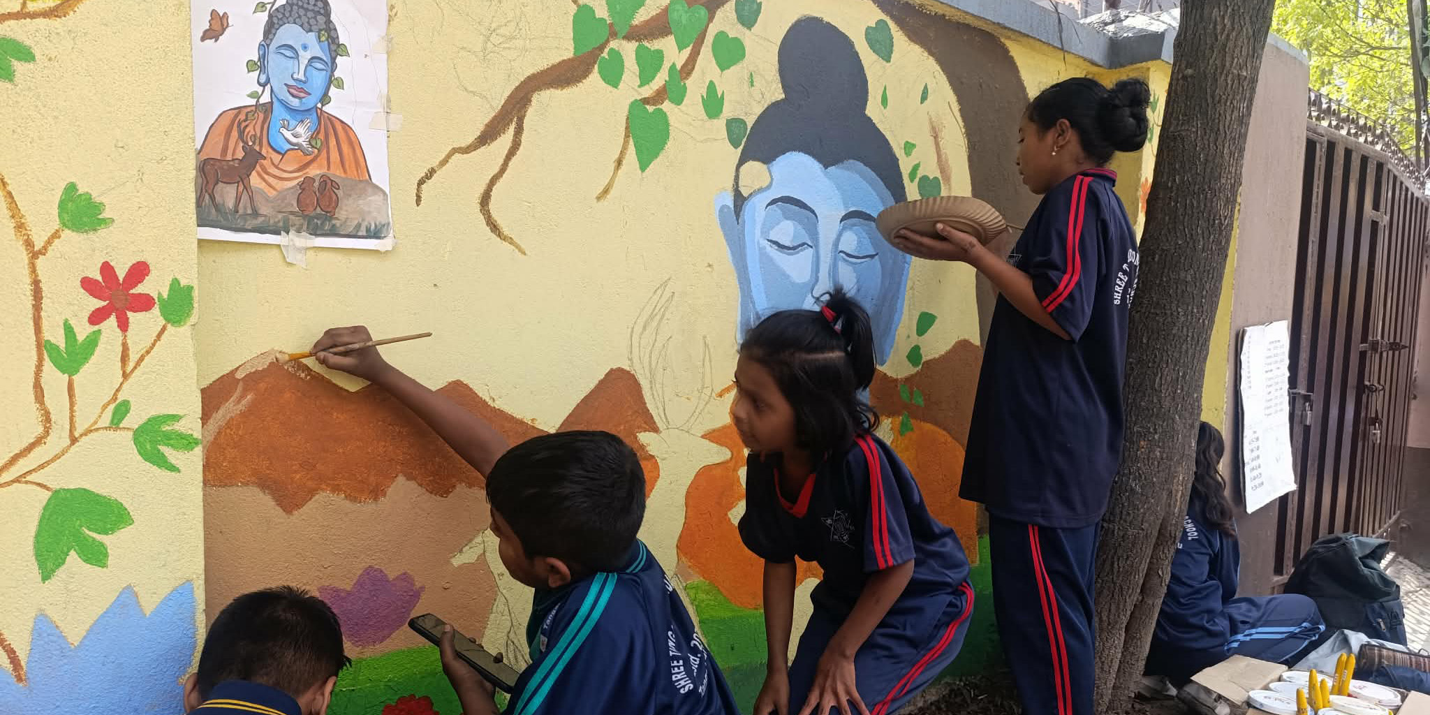 शिक्षासँगै सीप पनि!