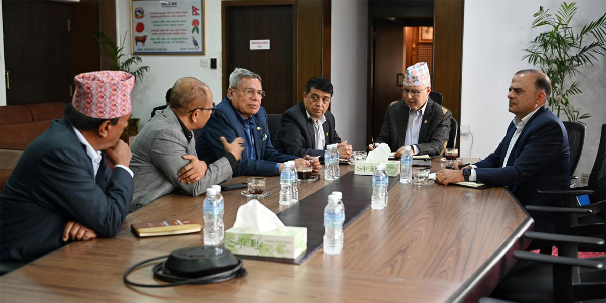 अर्थमन्त्री र निजी क्षेत्रका प्रतिनिधिबीच छलफल