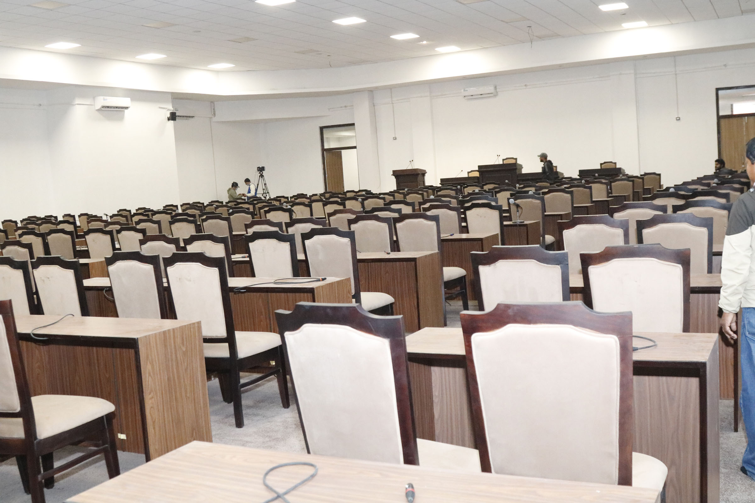 यस्तो छ सांसदहरूले शपथ गर्ने हल