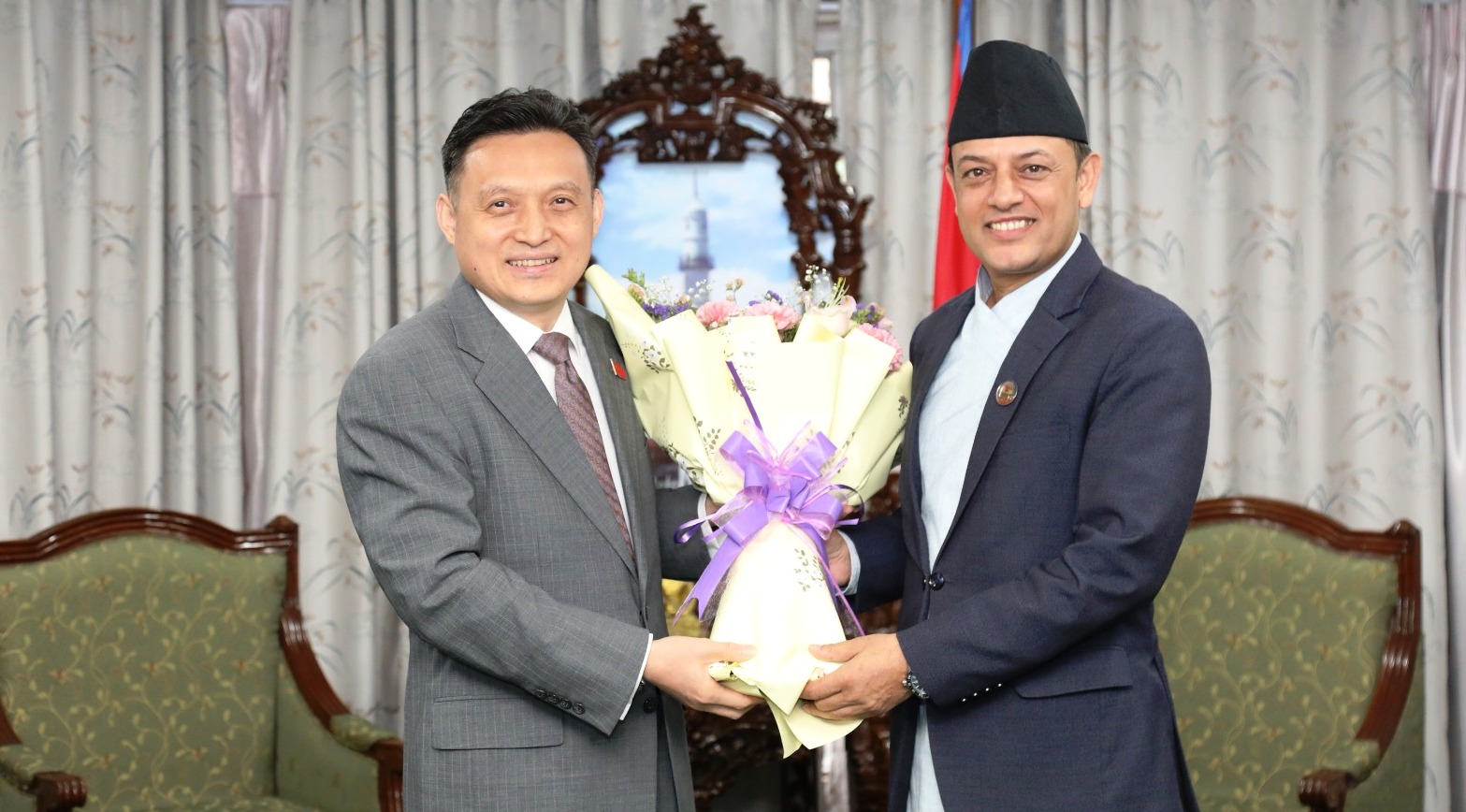 सभामुख अर्याल र चिनियाँ राजदूतबीच शिष्टाचार भेट