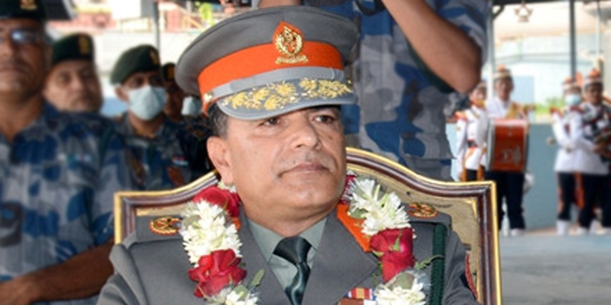 सशस्त्रको आईजीपीमा नारायणदत्त पौडेल