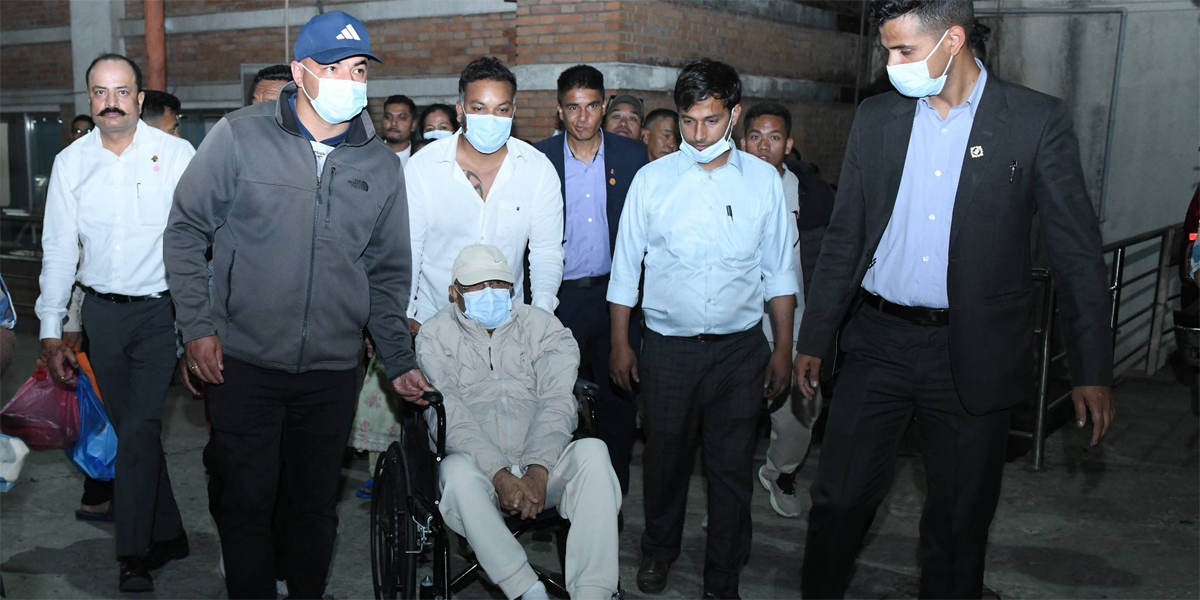 डिस्चार्ज भए ओली