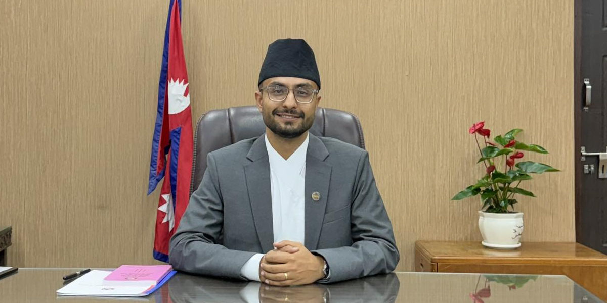 एसईई नतिजा एक महिनाभित्रै सार्वजनिक गर्न  परीक्षा बोर्डलाई शिक्षामन्त्रीको निर्देशन