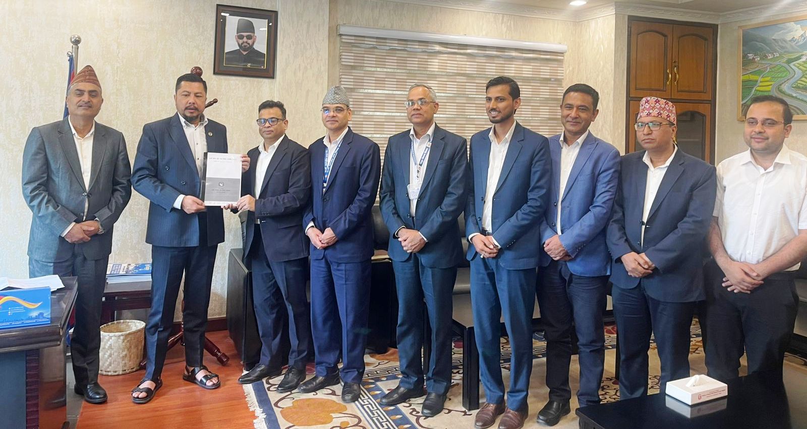 ऊर्जामन्त्रीलाई बुझाइयो ‘ऊर्जा खपत वृद्धि तथा निर्यात रणनीति’