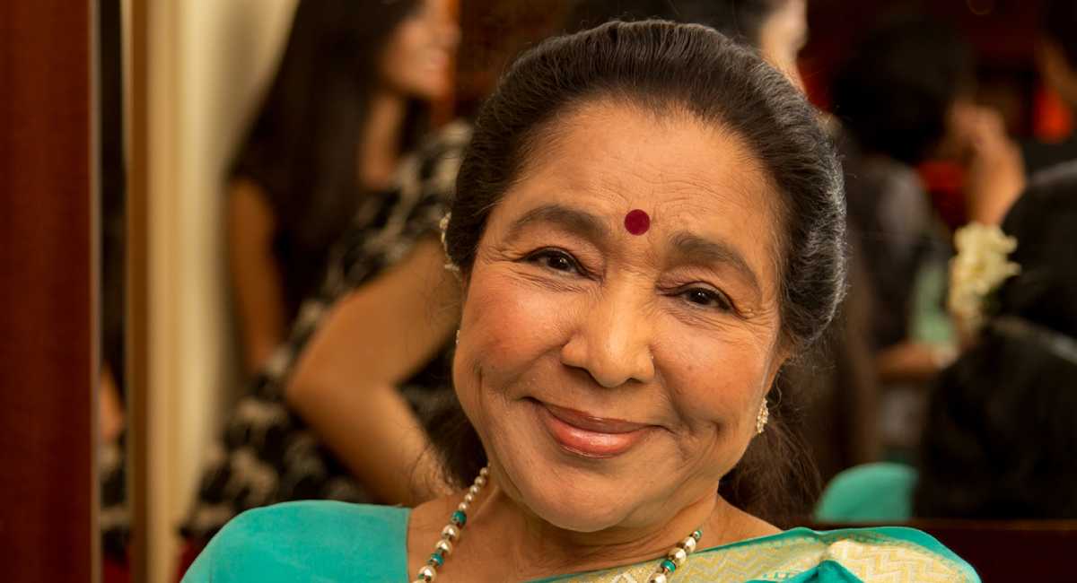 आशा भोस्ले अस्पताल भर्ना