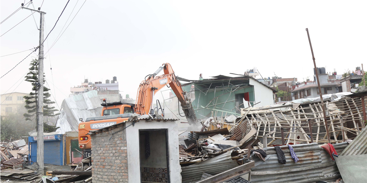 खाली गराइयो गैरीगाउँको सुकुम्बासी बस्ती