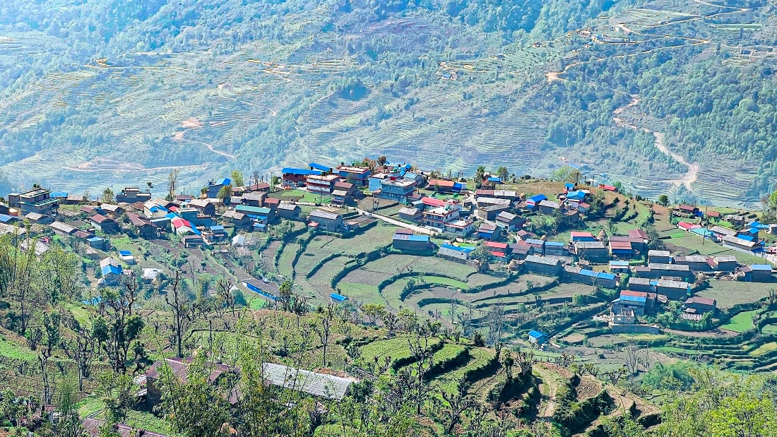 सेराचौर गाउँ