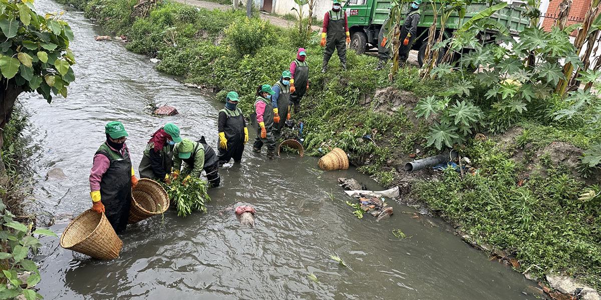 इक्षुमती खोला सरसफाइ