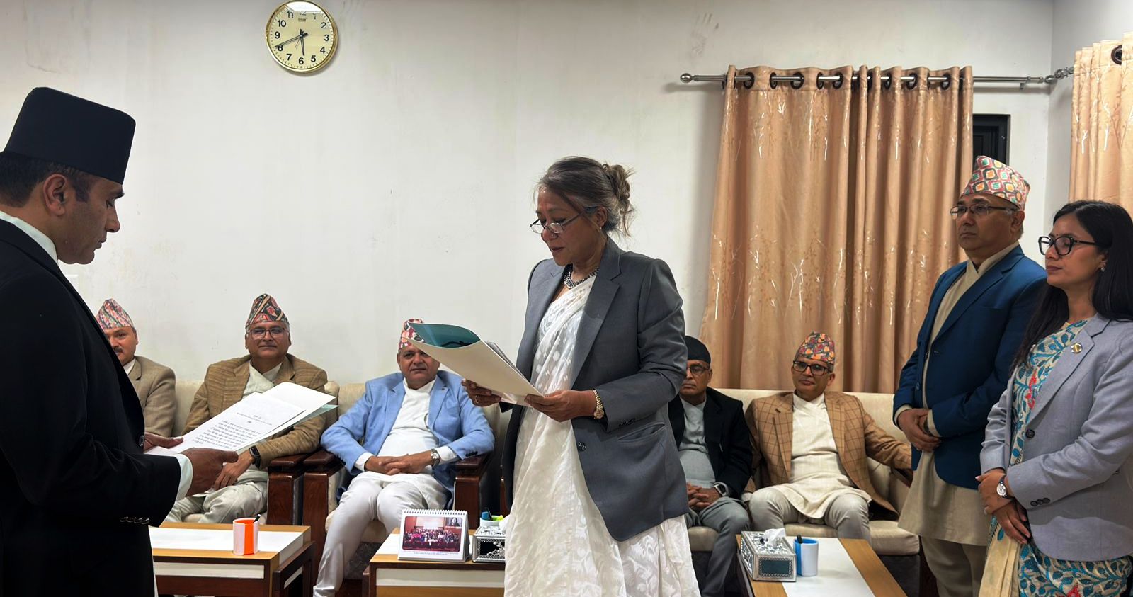 महान्यायाधिवक्ता कँडेलले लिए शपथ