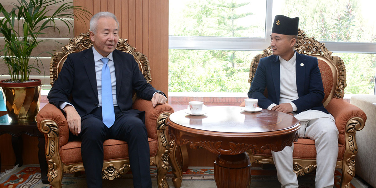 गृहमन्त्री गुरुङसँग जापानी राजदूतको भेट, विकास र सहकार्यमा छलफल