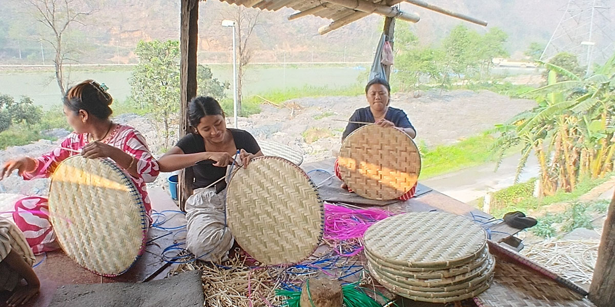परम्परागत सीप र हस्तकलाबाट तनहुँका भुजेल समुदायको जीविकोपार्जन
