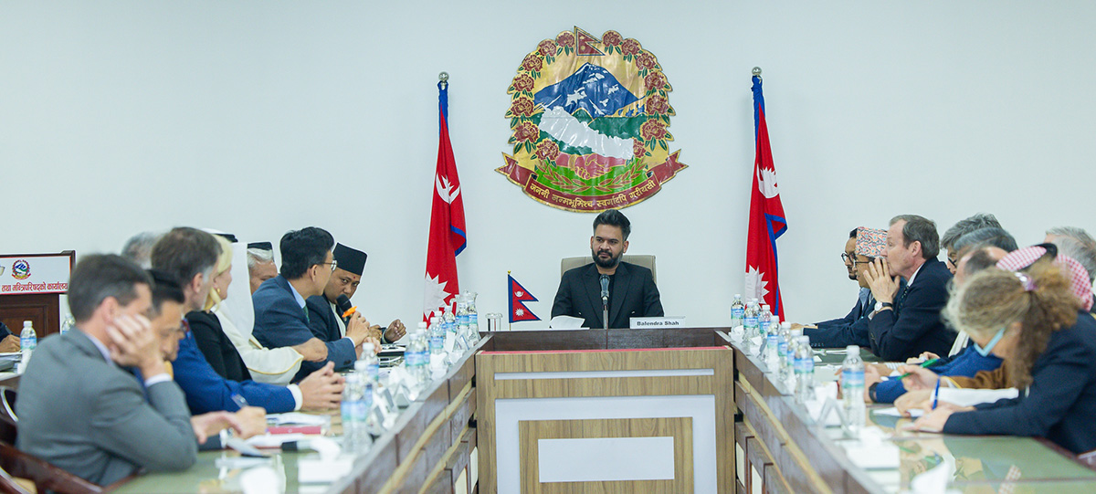 कूटनीतिक पाटोमा सचेत देखिए प्रधानमन्त्री बालेन :  सबै मित्र मुलुकका राजदूतसँग गरे सामूहिक संवाद