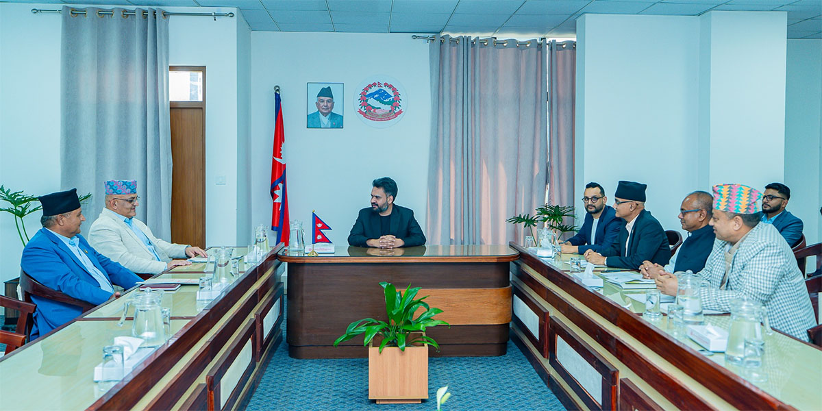 प्रधानमन्त्री शाहले गरे मुख्यमन्त्रीहरूसँग छलफल