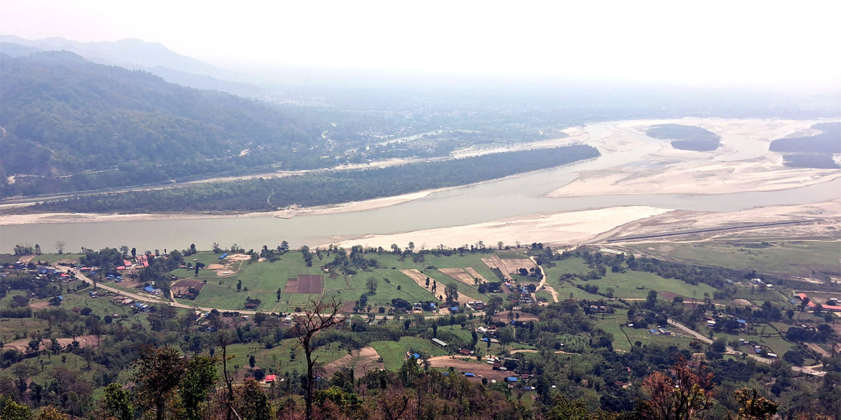 सप्तकोशी नदी र चतरा बजार क्षेत्र