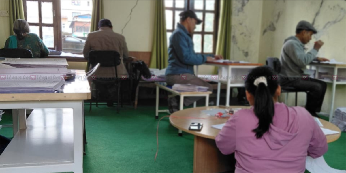 यसरी भइरहेको छ एसईईको उत्तरपुस्तिका परीक्षण