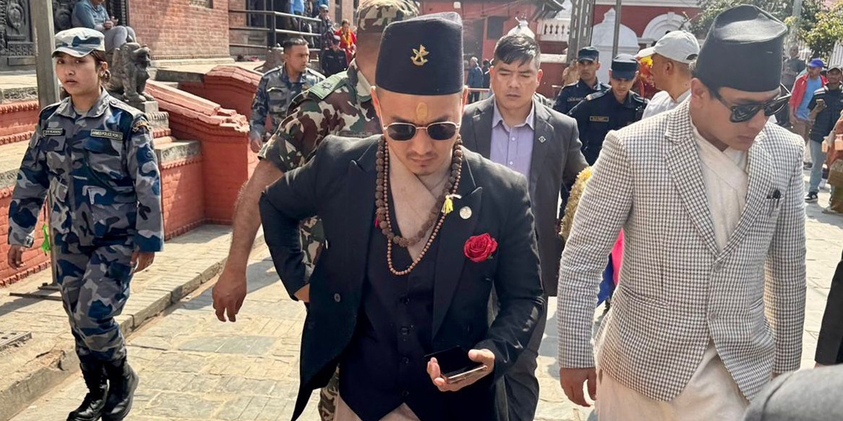 हनुमान जयन्तीको अवसरमा गृहमन्त्रीले गरे पशुपतिनाथ दर्शन