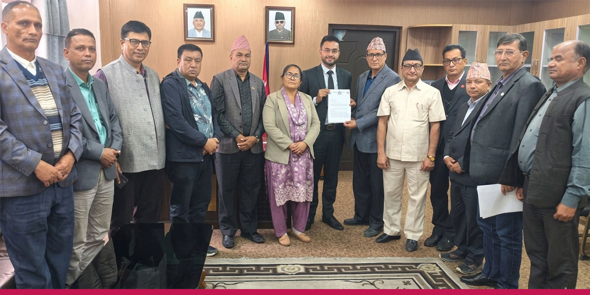 शिक्षामन्त्रीले महासंघसँग निरन्तर संवाद गर्ने, पेसागत समस्याबारे के भने?