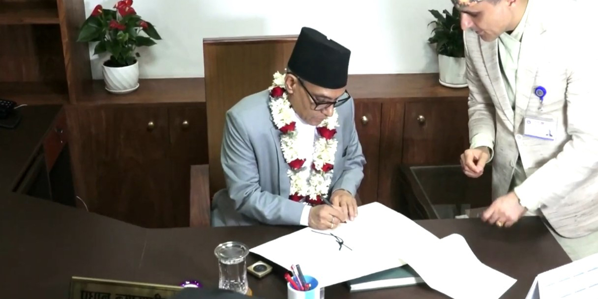 नवनियुक्त प्रधानन्यायाधीश शर्माद्वारा पदभार ग्रहण