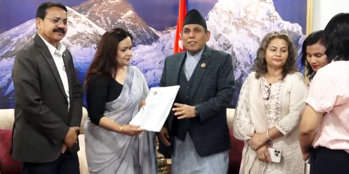पत्रकार महासंघद्वारा सभामुख र राष्ट्रियसभा अध्यक्षलाई ज्ञापनपत्र