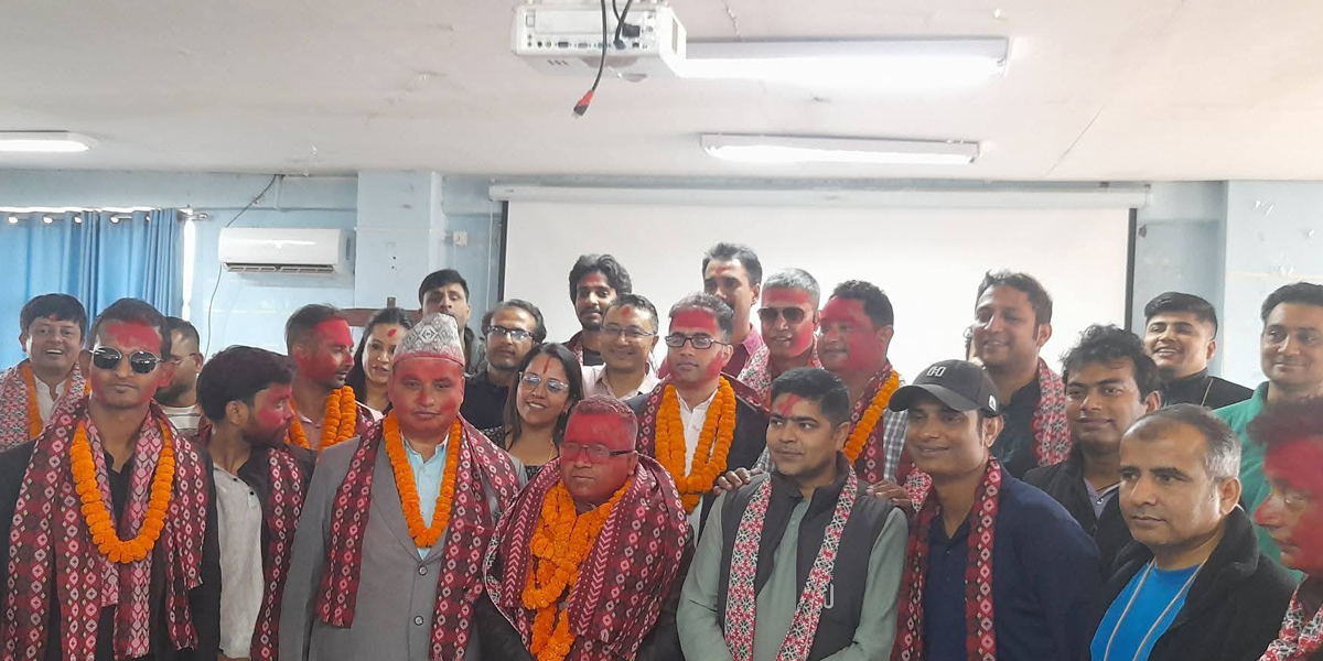 नेपाल चिकित्सक संघको अध्यक्षमा डा. रिजाल