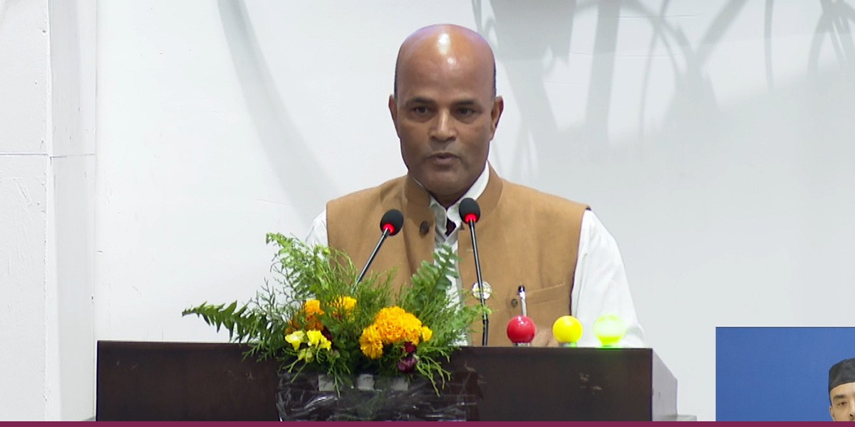 संसद्‌मा अर्थमन्त्री खोज्दै अमरेशले भने- मधेश विस्फोटको अवस्थामा छ