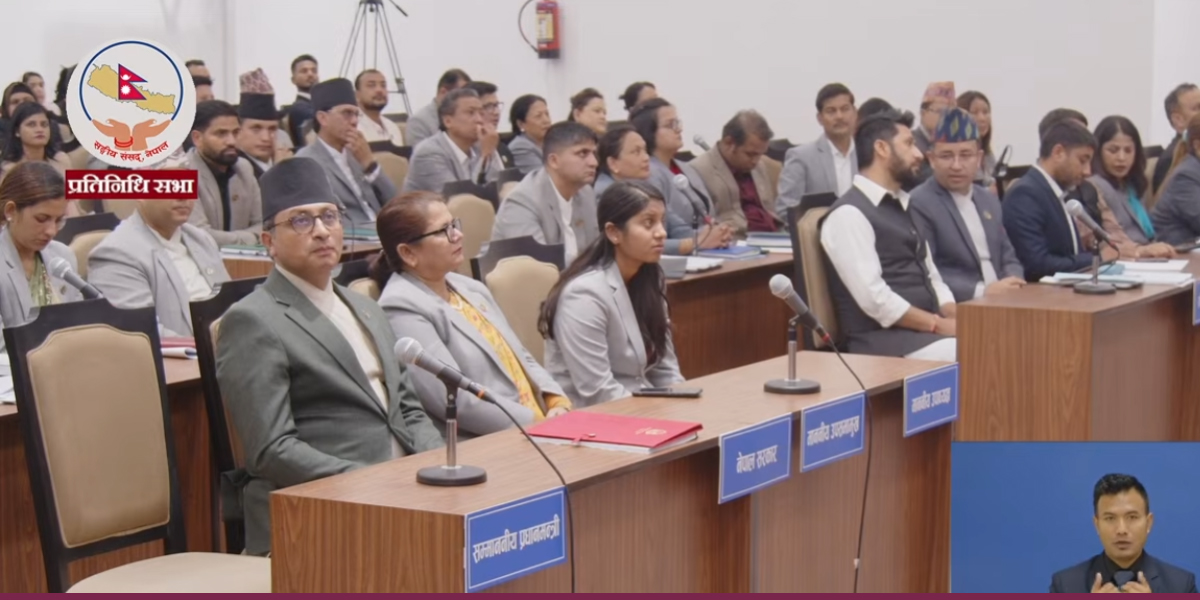 राष्ट्रपतिले बोल्दाबोल्दै हिँडे प्रधानमन्त्री बालेन