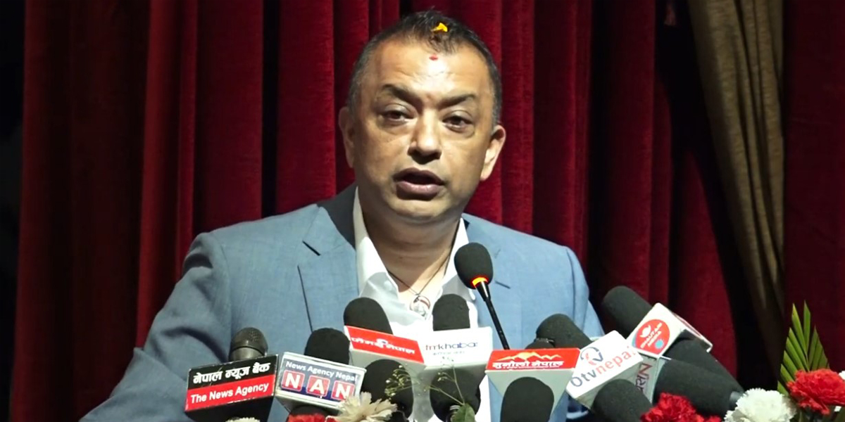 मौन ब्रत तोड्नुपर्ने अवस्था आएको छ : गगन थापा