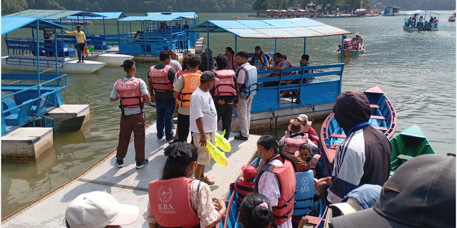पोखरामा भारतीय पर्यटक खचाखच