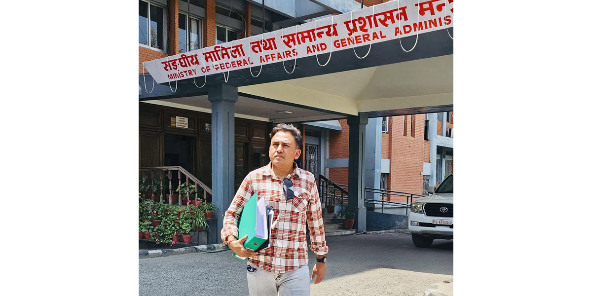 घाउ निको पार्न भन्दै स्वदेश फर्किँए ‘धुर्मुस’