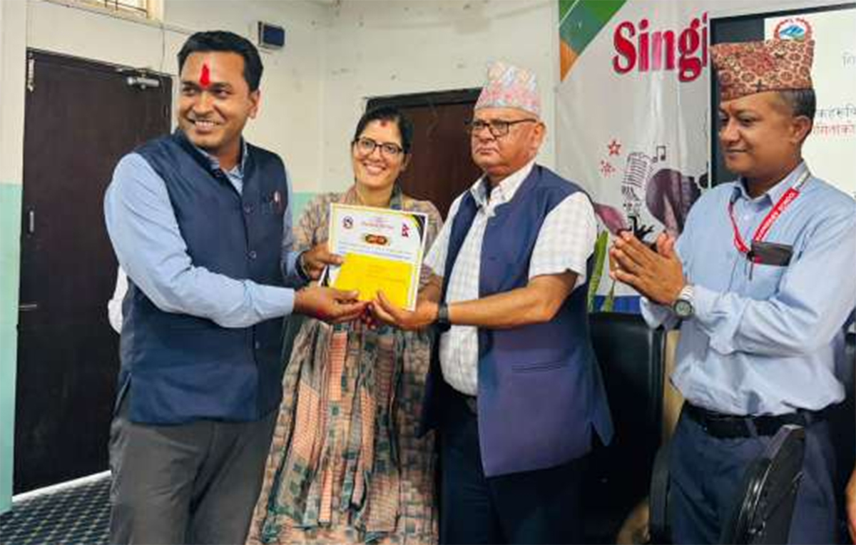 कोशी प्रदेशभरकै उत्कृष्ट सामाजिक विषय शिक्षक बने संखुवासभाका सुमन विकल