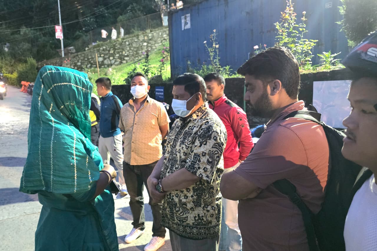 विवेक मण्डलको स्वास्थ्य अवस्था बुझ्न कीर्तिपुर अस्पताल पुगे नारायणकाजी श्रेष्ठ