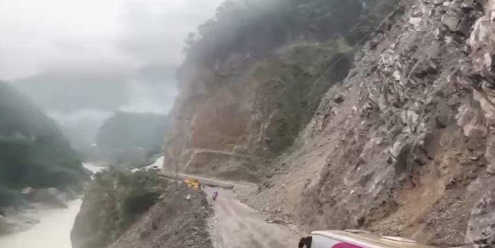 नारायणगढ-मुग्लिन सडक खण्ड एकतर्फी रूपमा सञ्चालनमा