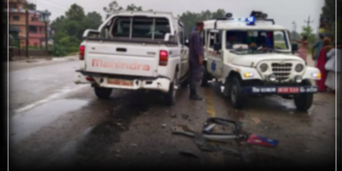 उपमेयर सवार गाडी र एम्बुलेन्स ठोक्किएर दुर्घटना