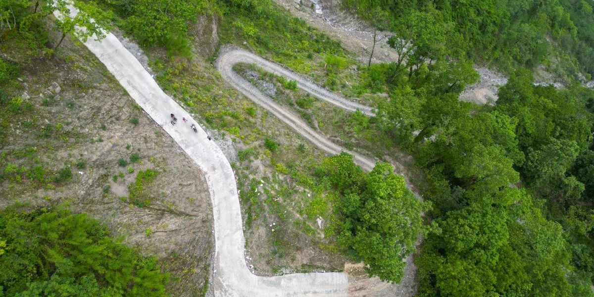 ठेक्का सम्झौता भएको पाँच वर्षपछि सडक स्तरोन्नति