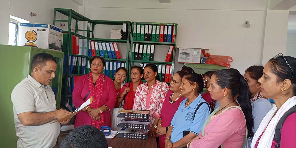 बालविकास शिक्षकले बुझाए भरतपुर महानगरलाई मागपत्र