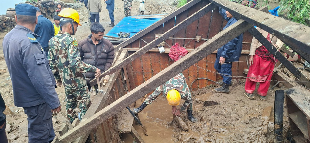 डोल्पामा बाढी : १० घरमा क्षति, नेपाली सेनाद्वारा उद्धार जारी