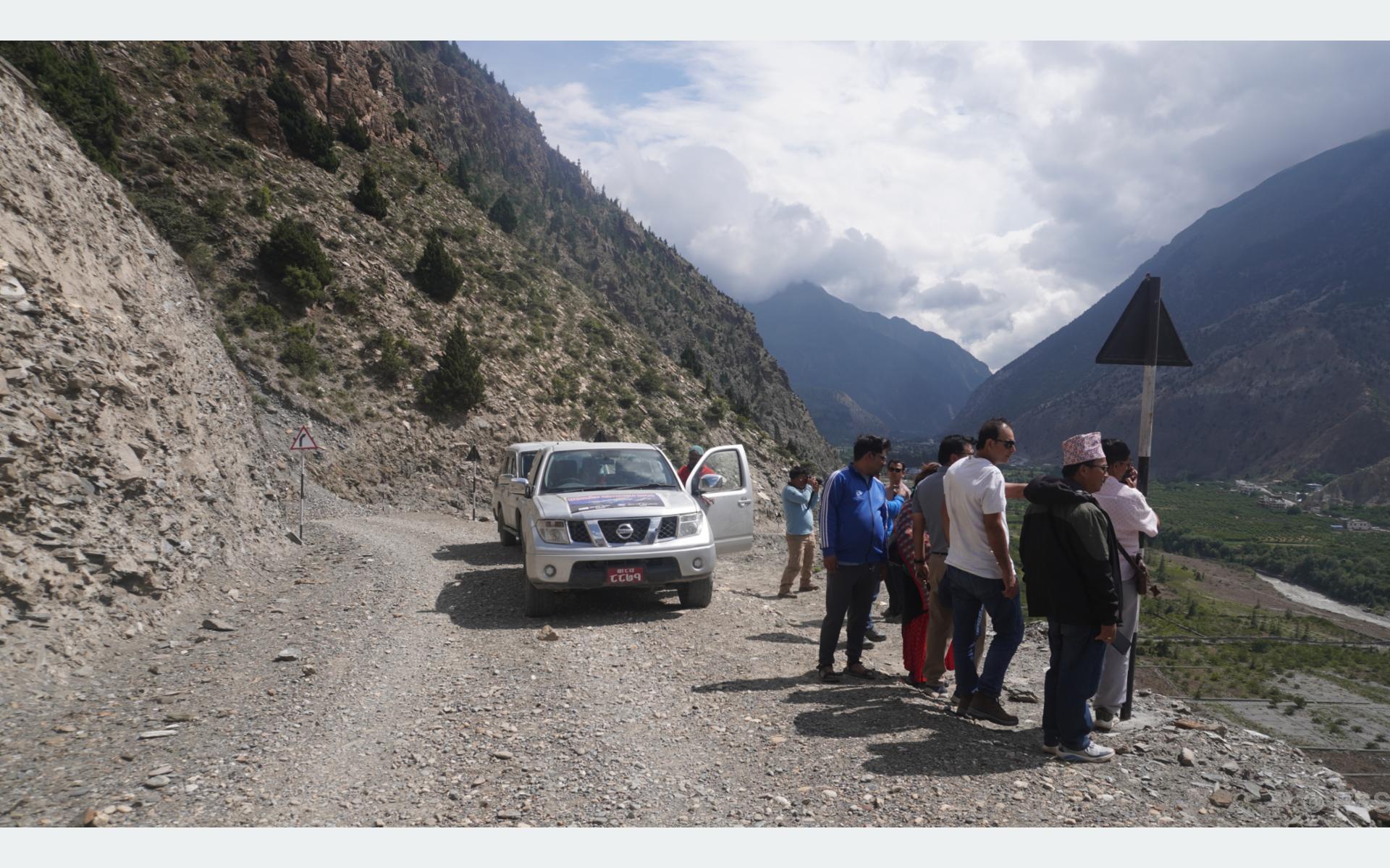 ‘एक निर्वाचन क्षेत्र, एक सडक योजना’ अन्तर्गत घरपझोङमा चक्रपथ निर्माण सम्पन्न
