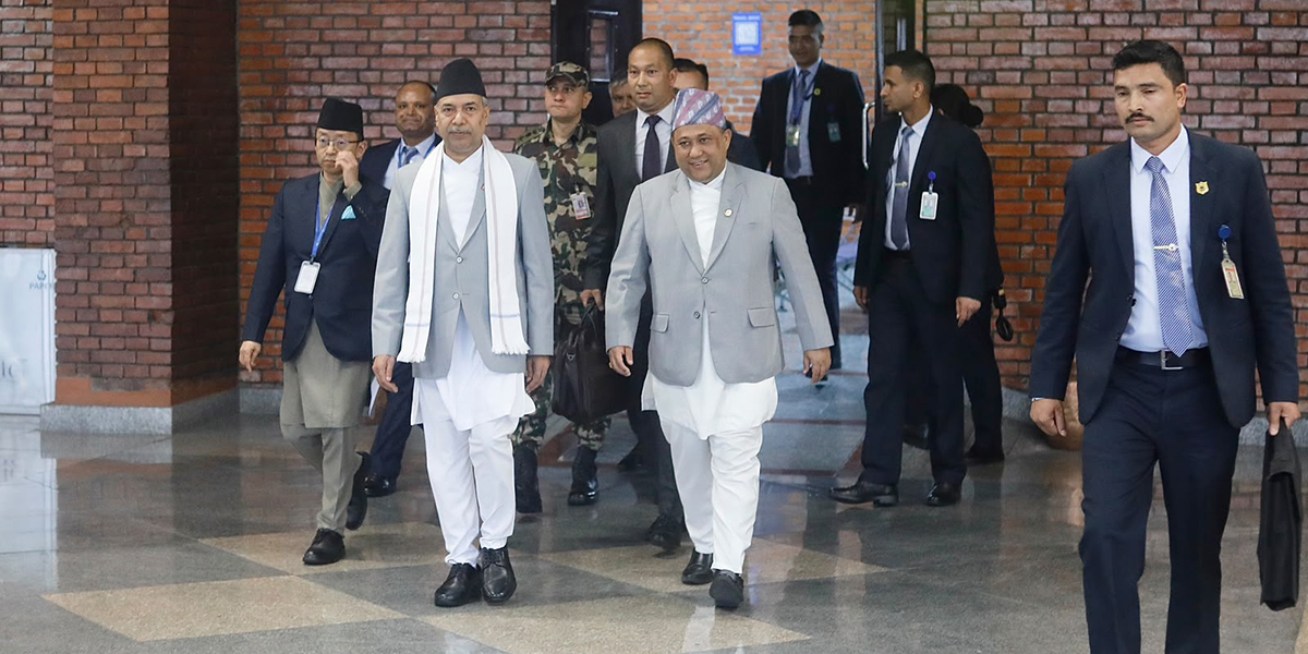 उपराष्ट्रपति यादव स्वदेश फिर्ता