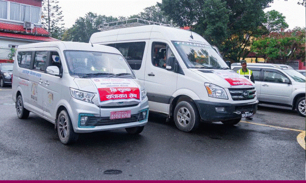 बाढीग्रस्त क्षेत्रका अलपत्र यात्रु उद्धार गर्न काठमाडौँ महानगरको नि:शुल्क बस सेवा