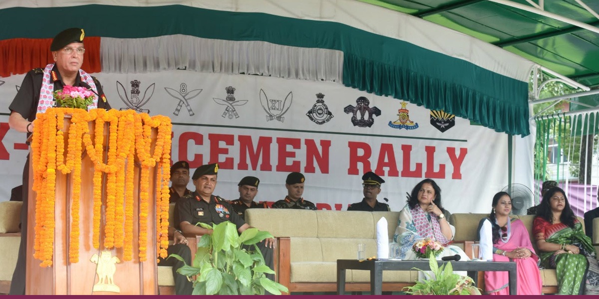पोखरामा भारतीय सेना प्रमुख सेठ, भूपू सैनिकलाई सम्मान र घाइतेलाई स्कुटर वितरण